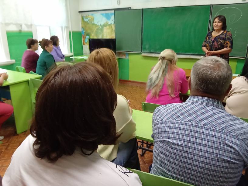 Родительское собрание на тему: «Профилактика суицидального поведения: что нужно знать родителю?».